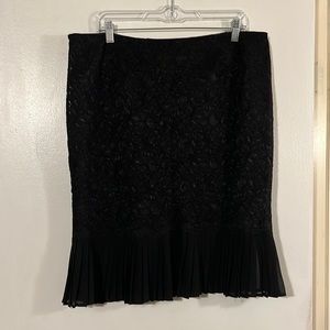 Bandolino black lace skirt with chiffon pleated hem